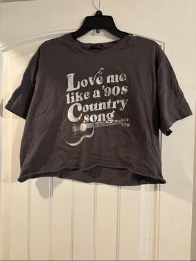 Zutter Tee Cropped Love Me Like a '90s Country Song' Graphic Tee Summer Top